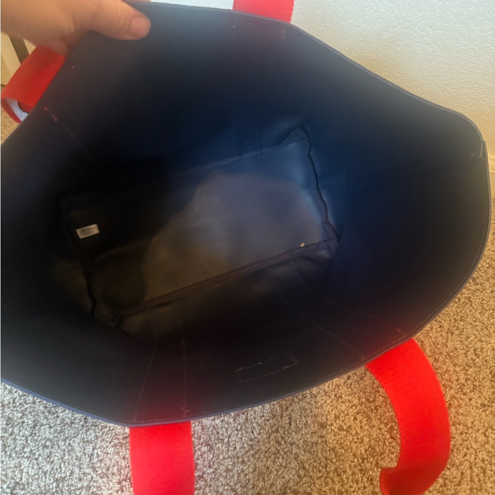 Brighton Love tote - Picture 2 of 3